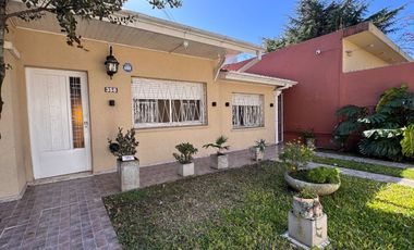 VENTA CASA 5 AMB  EN BARRIO CORIMAYO