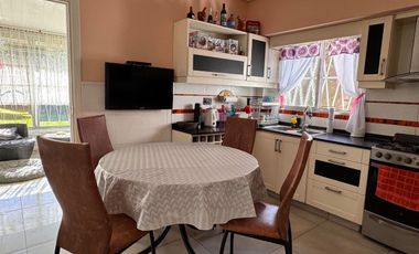VENTA CASA 5 AMB  EN BARRIO CORIMAYO
