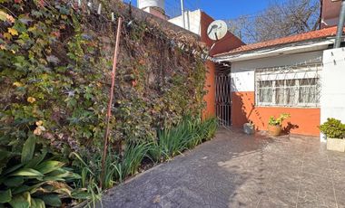 VENTA CASA 5 AMB  EN BARRIO CORIMAYO