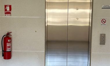 Oficina en Arriendo en Irarrázaval con Campos de Deporte