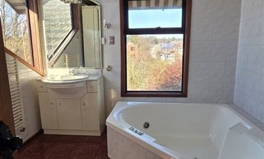 Local Comercial en Venta en Calle Santa Rosa con Imperial