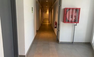 Oficina en Arriendo en Raul Labbe/ Avda La Dehesa