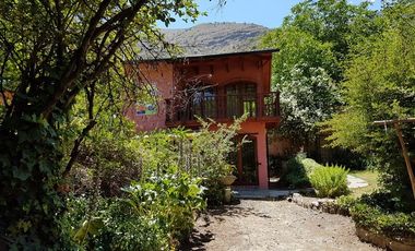 Casa en Arriendo en Camino El Volcán, El Melocoton