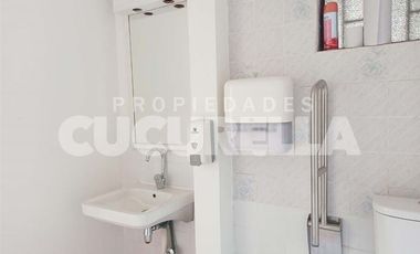 Local Comercial en Arriendo en Haydn / Monseñor Carlos Casanueva