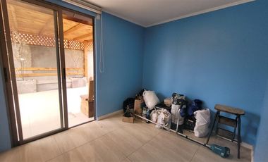 Casa en Arriendo en Linda y cómoda casa 3 dorm, 2 baños, pje cerrado, Trinidad Oriente