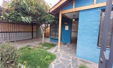 Casa en Arriendo en Linda y cómoda casa 3 dorm, 2 baños, pje cerrado, Trinidad Oriente