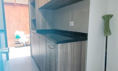 Casa en Arriendo en Linda y cómoda casa 3 dorm, 2 baños, pje cerrado, Trinidad Oriente