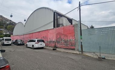 Venta o Renta de Terreno con uso de Suelo Comercial en Ecatepec de Morelos