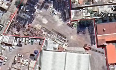 Venta o Renta de Terreno con uso de Suelo Comercial en Ecatepec de Morelos