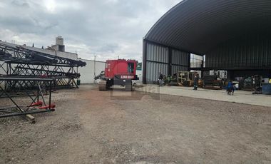 Venta o Renta de Terreno con uso de Suelo Comercial en Ecatepec de Morelos