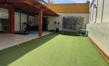 Casa en Arriendo en Calle Benito Ocampo, Antofagasta