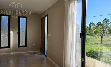 Casa en Planta Baja En Venta En Colon Entre Ríos.