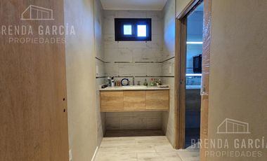 Casa en Planta Baja En Venta En Colon Entre Ríos.