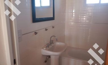 VENTA CASA DOS DORMITORIOS Y MONOAMBIENTES, PIEDRAS BLANCAS, FERNANDEZ ORO