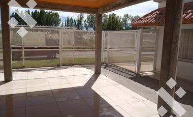 VENTA CASA DOS DORMITORIOS Y MONOAMBIENTES, PIEDRAS BLANCAS, FERNANDEZ ORO