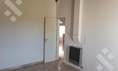 VENTA CASA DOS DORMITORIOS Y MONOAMBIENTES, PIEDRAS BLANCAS, FERNANDEZ ORO