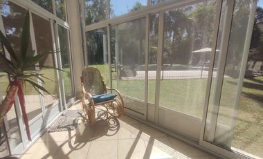 VENDE PROPIEDAD DE CATEGORIA EN ROLDAN LOS INDIOS