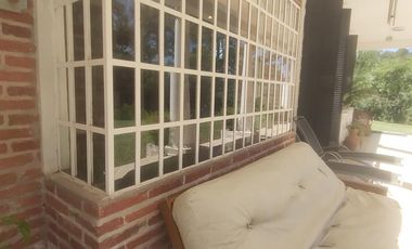 VENDE PROPIEDAD DE CATEGORIA EN ROLDAN LOS INDIOS