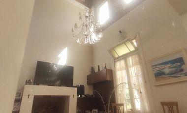 VENDE PROPIEDAD DE CATEGORIA EN ROLDAN LOS INDIOS