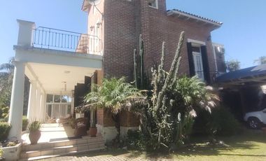 VENDE PROPIEDAD DE CATEGORIA EN ROLDAN LOS INDIOS