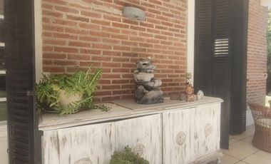 VENDE PROPIEDAD DE CATEGORIA EN ROLDAN LOS INDIOS