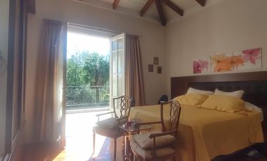 VENDE PROPIEDAD DE CATEGORIA EN ROLDAN LOS INDIOS