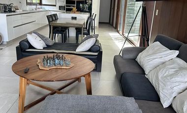 Casa en el Barrio Los Castores. Nordelta