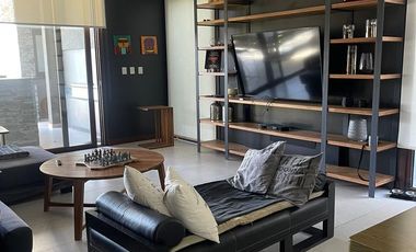 Casa en el Barrio Los Castores. Nordelta