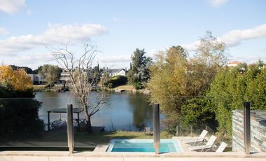 Casa en el Barrio Los Castores. Nordelta