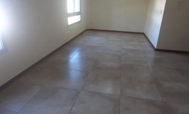 Departamento en Alquiler Castelar Amplio Monoambiente divisible- Apto vivienda y profesional
