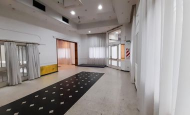 Alquiler de Local en Lanús Este 380 m2 en Esquina