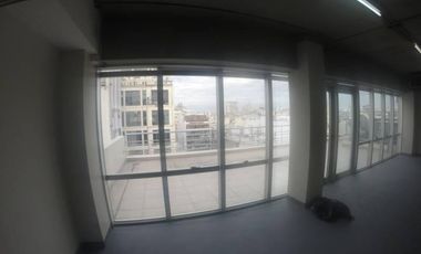 EXCELENTE EDIFICIO DE OFICINAS - ALQUILER