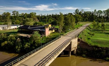 Terreno al lago en Chacras del Rincon