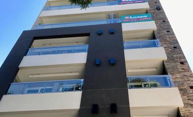 Semipiso de 2 ambientes con cochera - Lanús Oeste