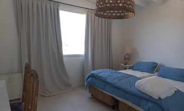 Casa en costa esmeralda 4 dormitorios en suite sobre medanos
