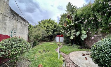 Casa de corte antiguo en excelente estado - Venta Directa - Apto Crédito!!