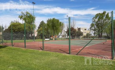 Excelente Casa  de 5 Ambientes  Isla Santa Monica