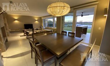 Excelente Casa  de 5 Ambientes  Isla Santa Monica