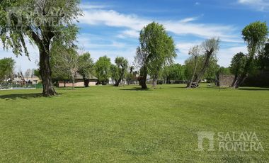 Excelente Casa  de 5 Ambientes  Isla Santa Monica