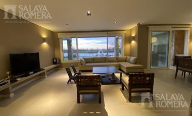 Excelente Casa  de 5 Ambientes  Isla Santa Monica