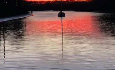 Excelente Casa  de 5 Ambientes  Isla Santa Monica