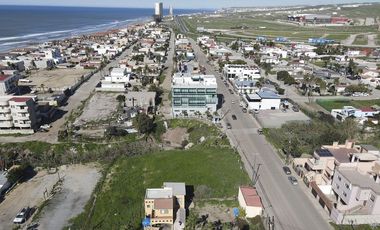 Se vende terreno de 612 m2 con col. Reforma, Playas de Rosarito