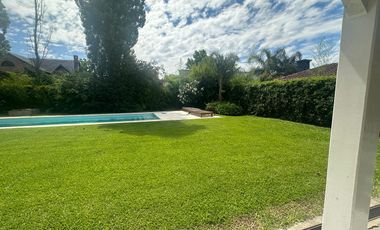 Casa en el Barrio La Alameda. Nordelta