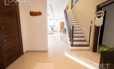 Casa de 3 dormitorios - Barrio Privado 