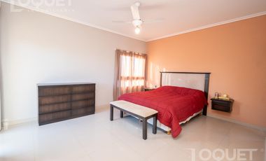 Casa de 3 dormitorios - Barrio Privado 