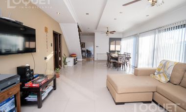 Casa de 3 dormitorios - Barrio Privado 