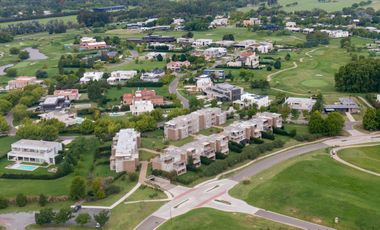 Departamento 3 Amb en Venta en Planta Baja en Pilará, Terrazas al Golf