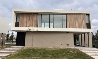 Casa en venta Barrio El Canal, Villanueva