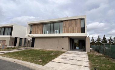 Casa en venta Barrio El Canal, Villanueva