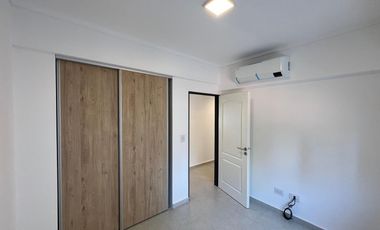 Condarco 134, Wilde ¡Semipiso de 4 ambientes con dos baños en Venta!